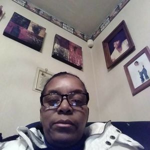 Meet your Posher, Carrie